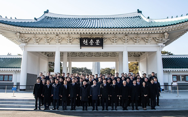 Memorial events at national cemeteries